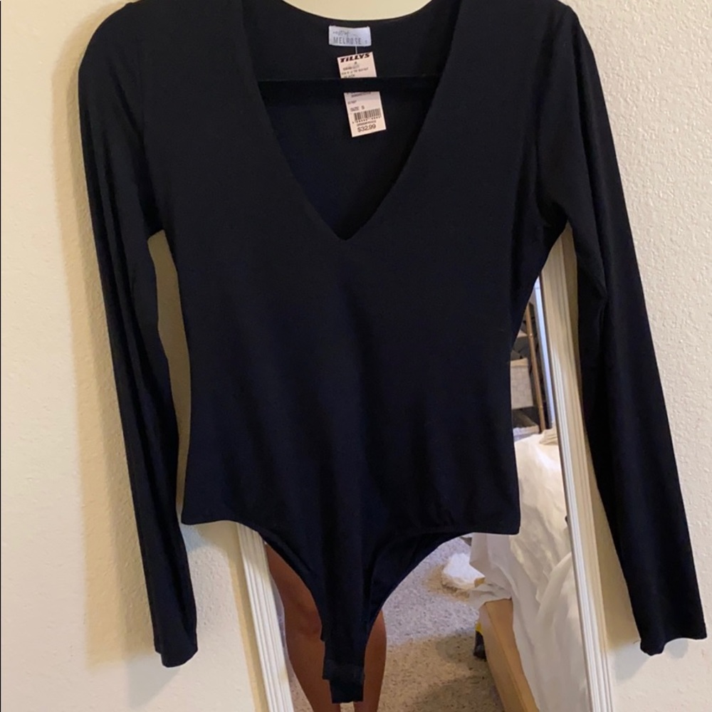 Longsleeve V neck bodysuit